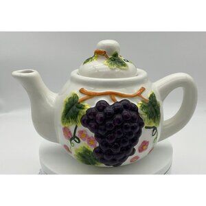 Casa Vero by ACK White Ceramic Grapevine Vintage 6 in Teapot Locking Lid